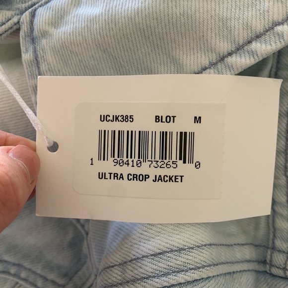 FRAME Ultra Crop Denim Jacket - Picture 14 of 14